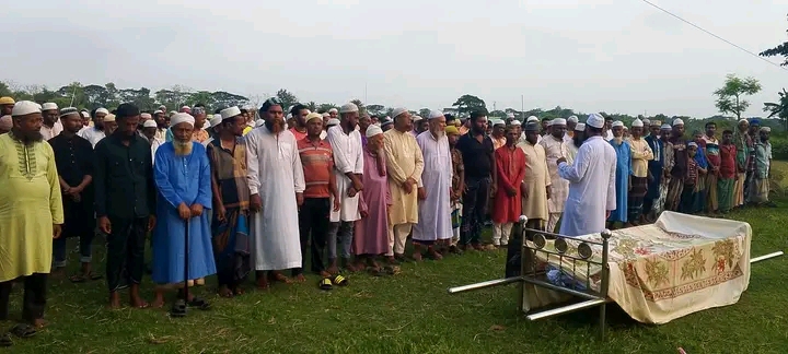 রূপসায় আনসার ভিডিপির মহিলা প্লাটুন কমান্ডার জেসমিন আক্তারের পিতার ইন্তেকাল