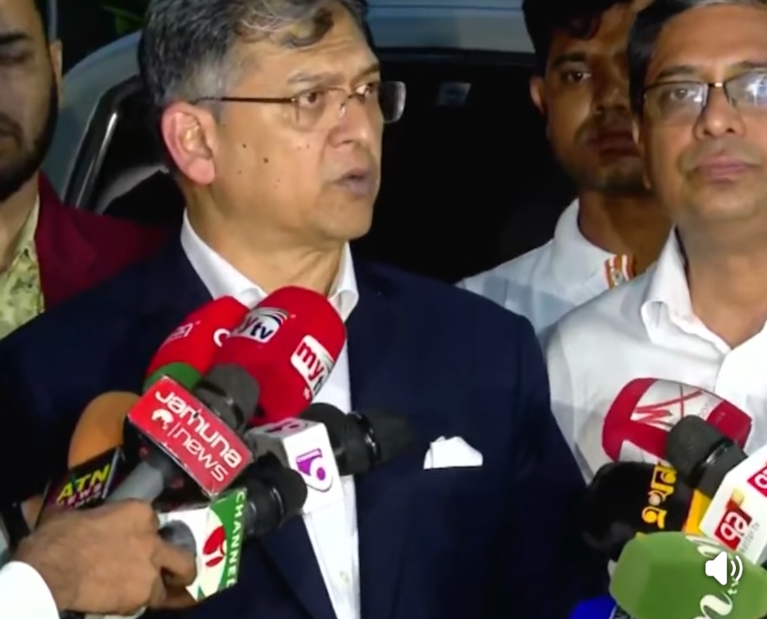 সড়ক-মহাসড়কে পশুর হাট বসানো যাবে না, সাফ জানিয়ে দিলেন স্বরাষ্ট্রমন্ত্রী