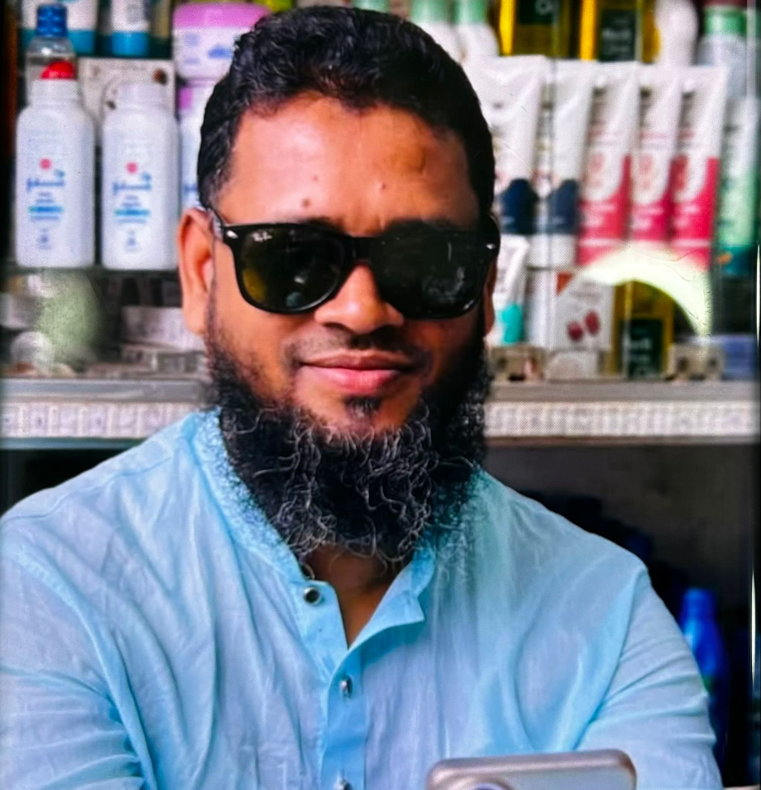 হাজীগঞ্জে সম্পত্তির দাবিতে দাদী শাশুড়ির লাশ দাফন আটকে দিলেন নাতিন জামাই