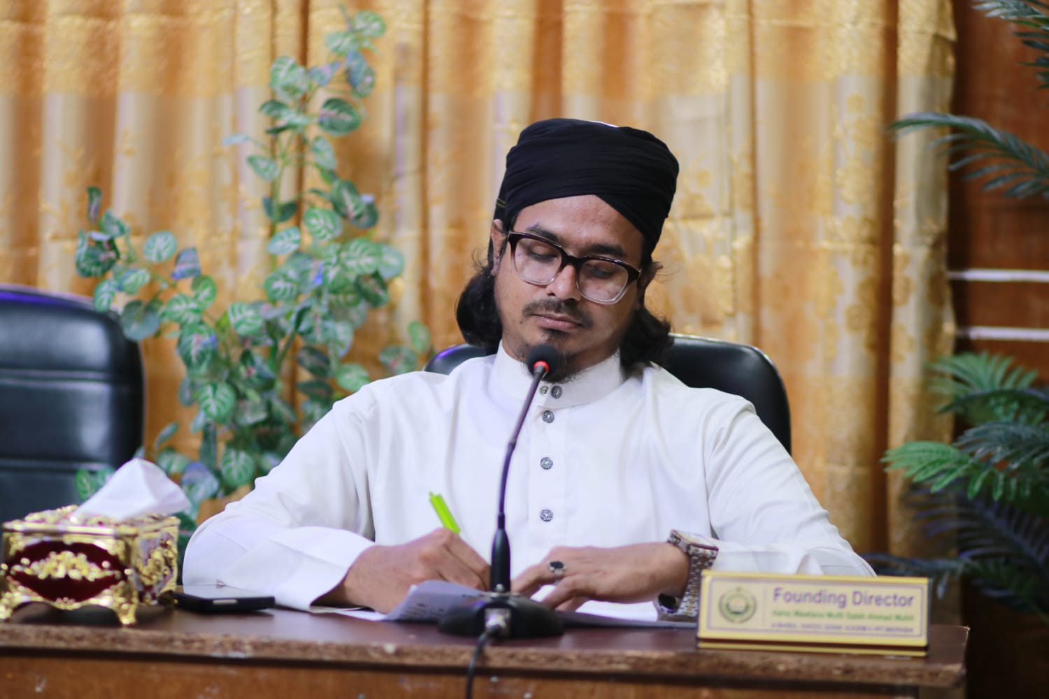 ক্ষমতার লড়াই নয়, মানুষের কল্যাণের প্রতিযোগিতা হোক রাজনীতির লক্ষ্য: মুফতি সালেহ আহমাদ মুহিত